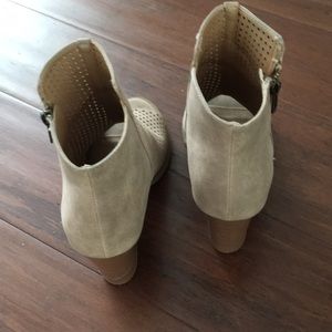 Women’s open toe show